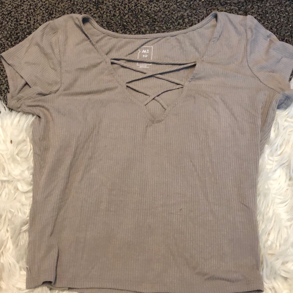 3/4 top ,short sleeve, cute w high waisted bottoms